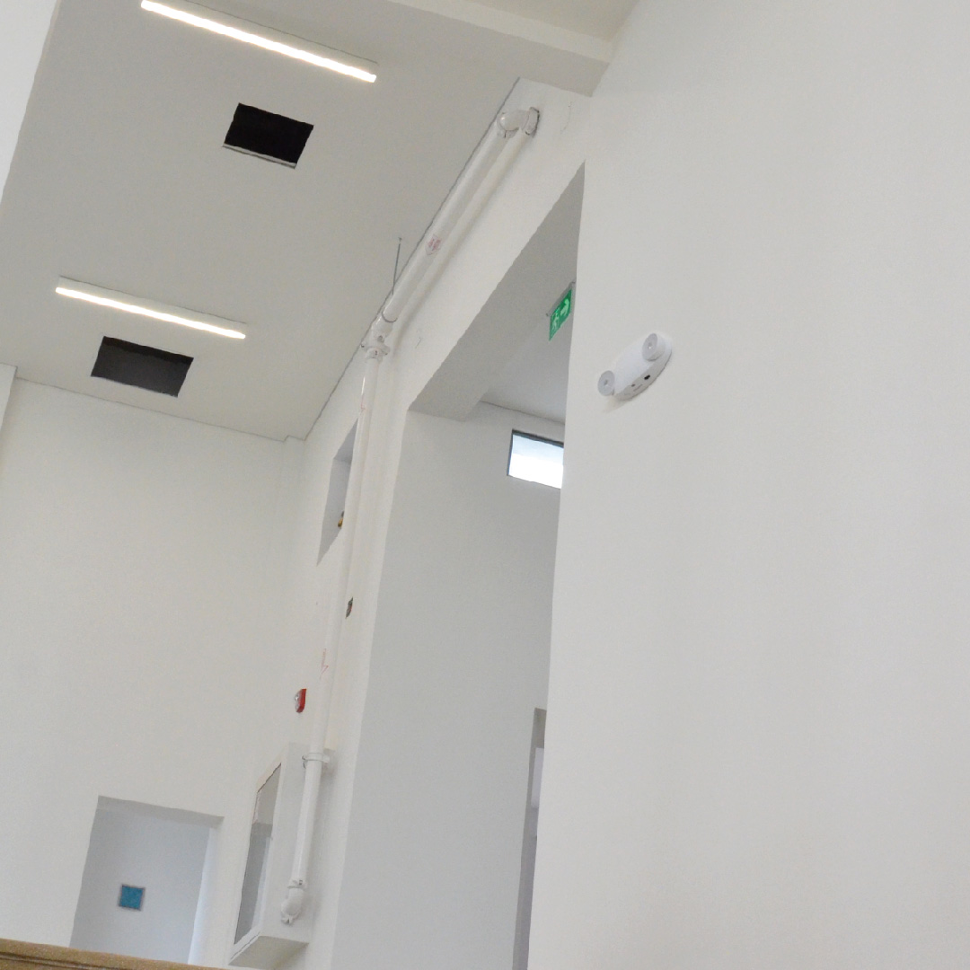 Lámpara de emergencia - LED integrado - 2x1W - Cabezas dirigibles 3 Lámpara de emergencia - LED integrado - 2x1W - Cabezas dirigibles - Imagen 3